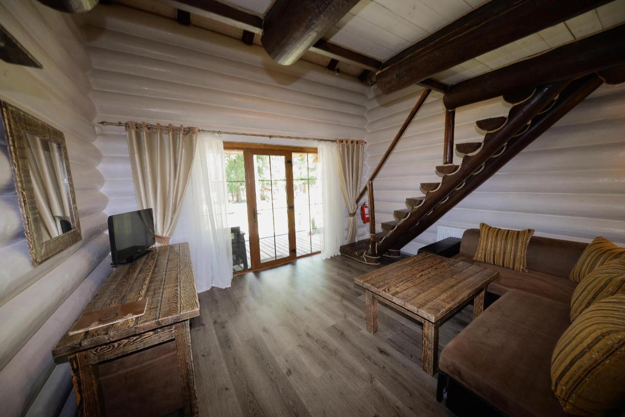 Resort Stariy Prud Pylypovychi Dış mekan fotoğraf