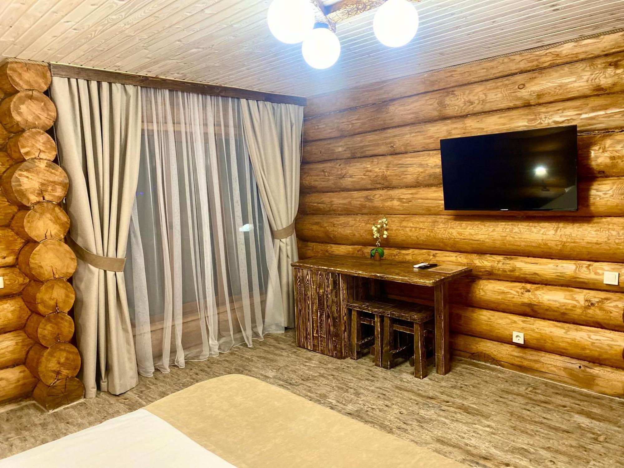 Resort Stariy Prud Pylypovychi Dış mekan fotoğraf